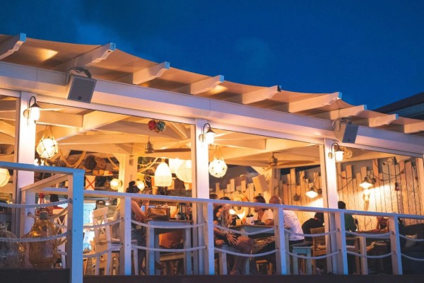 Calmos Café